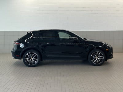 2025 Porsche Macan T
