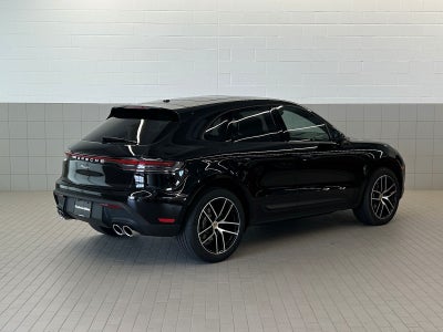 2025 Porsche Macan T