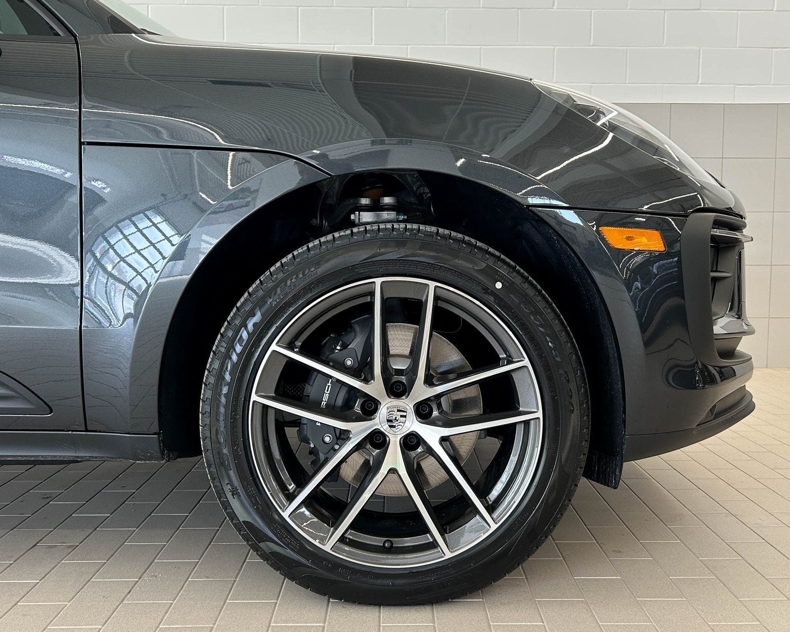 2026 Porsche Macan AWD