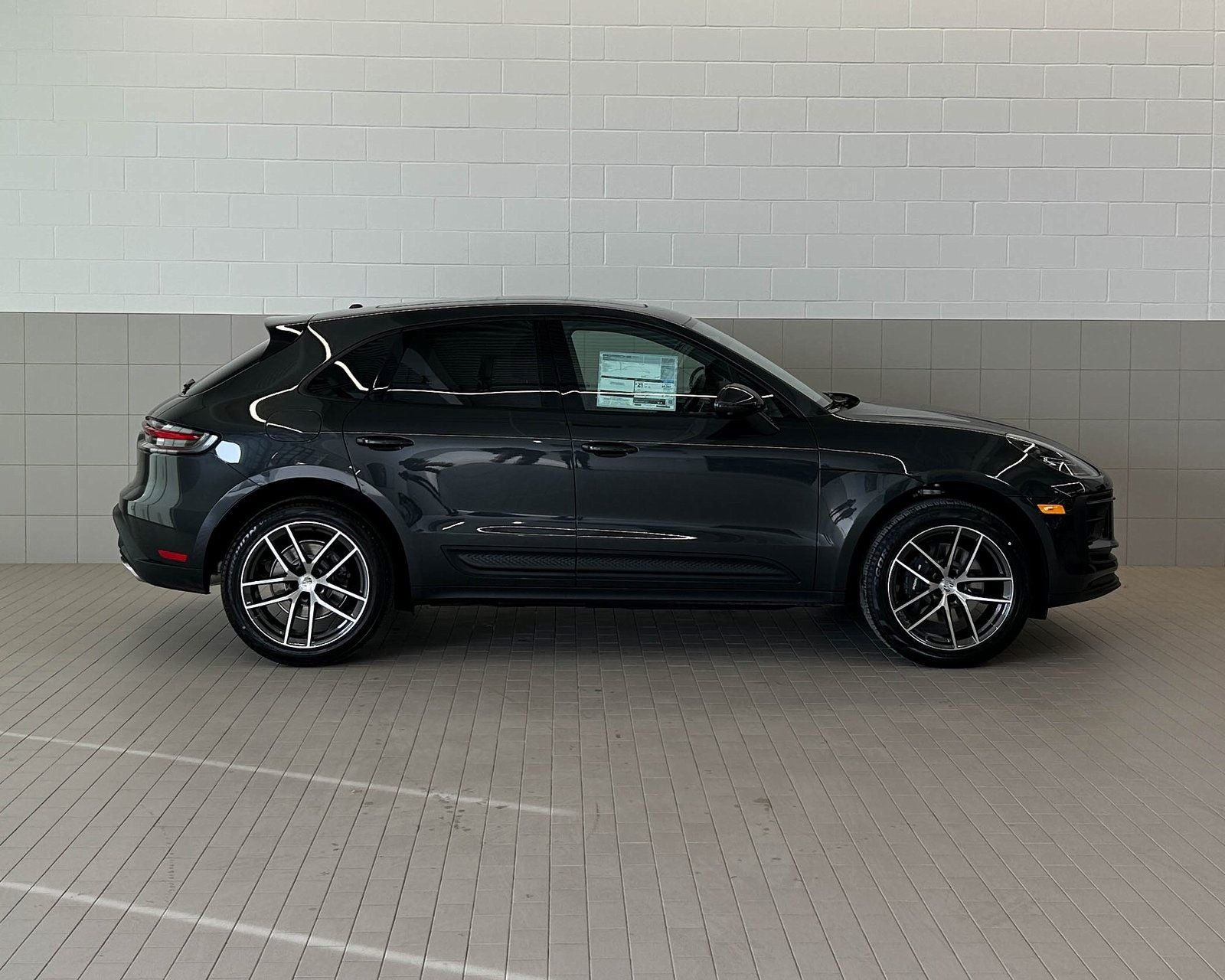 2026 Porsche Macan AWD