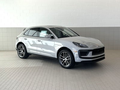 2026 Porsche Macan AWD