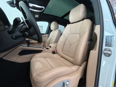 2026 Porsche Macan AWD