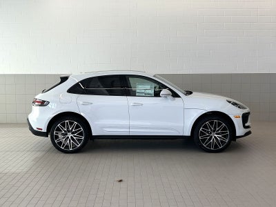 2026 Porsche Macan AWD