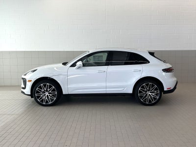 2026 Porsche Macan AWD