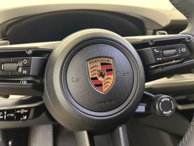 2025 Porsche Cayenne AWD