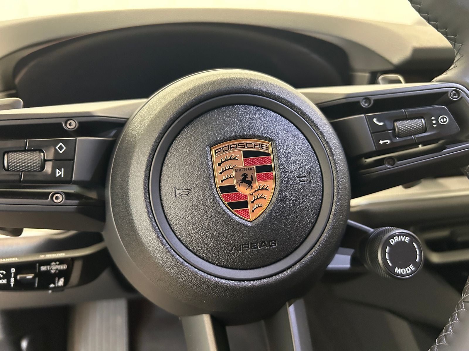 2025 Porsche Cayenne AWD