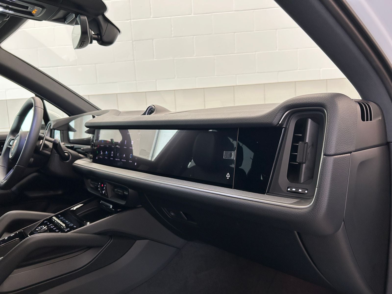 2025 Porsche Cayenne AWD