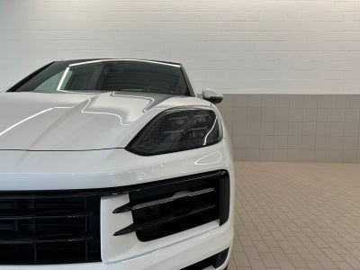 2025 Porsche Cayenne AWD