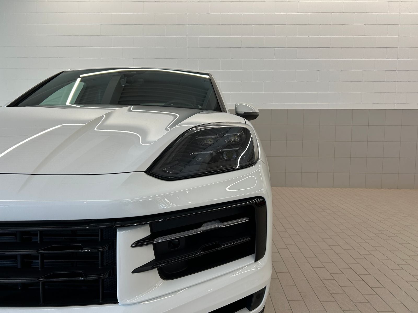 2025 Porsche Cayenne AWD