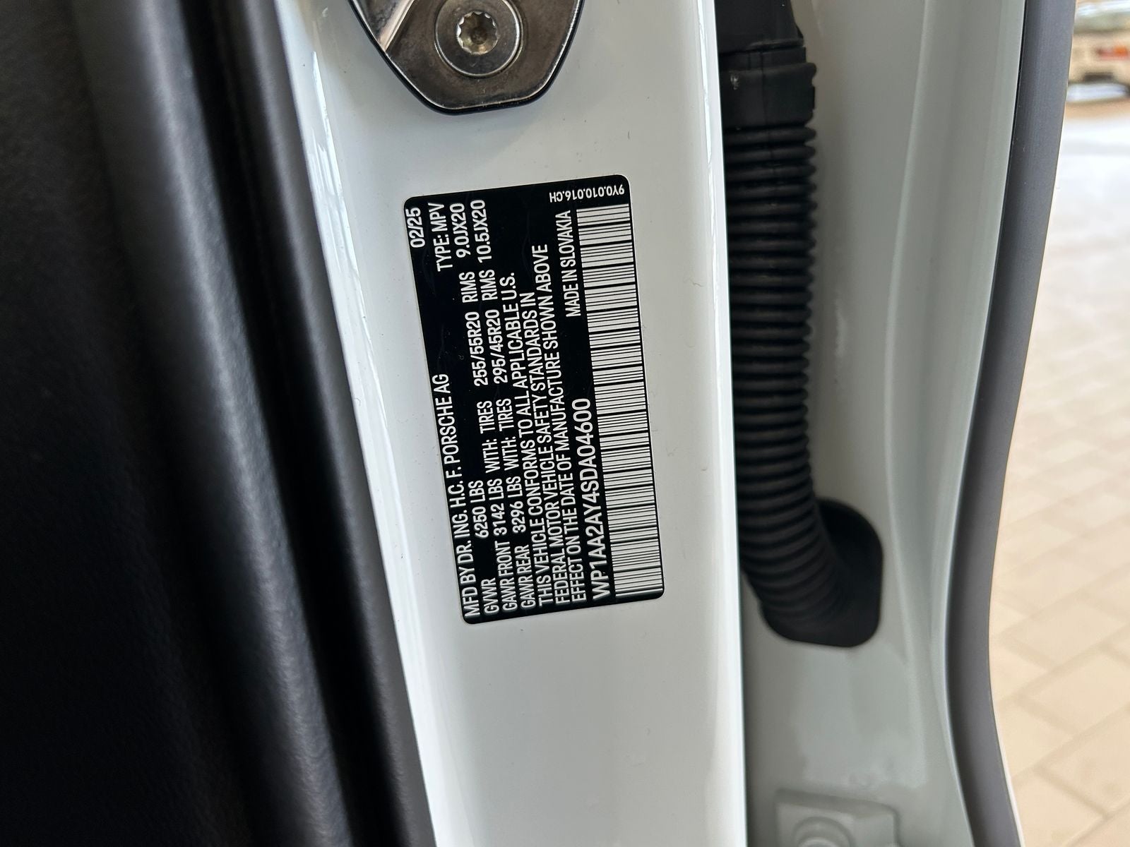 2025 Porsche Cayenne AWD