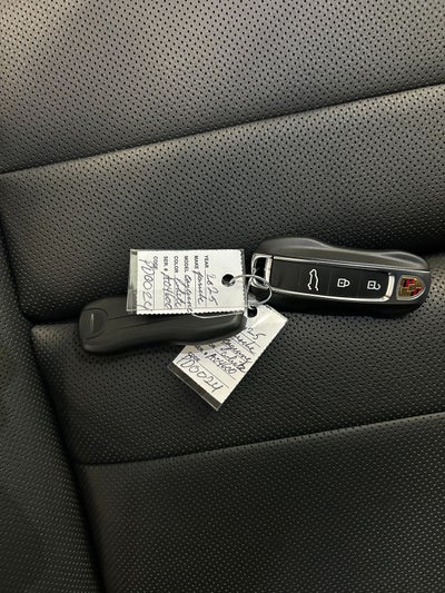 2025 Porsche Cayenne AWD