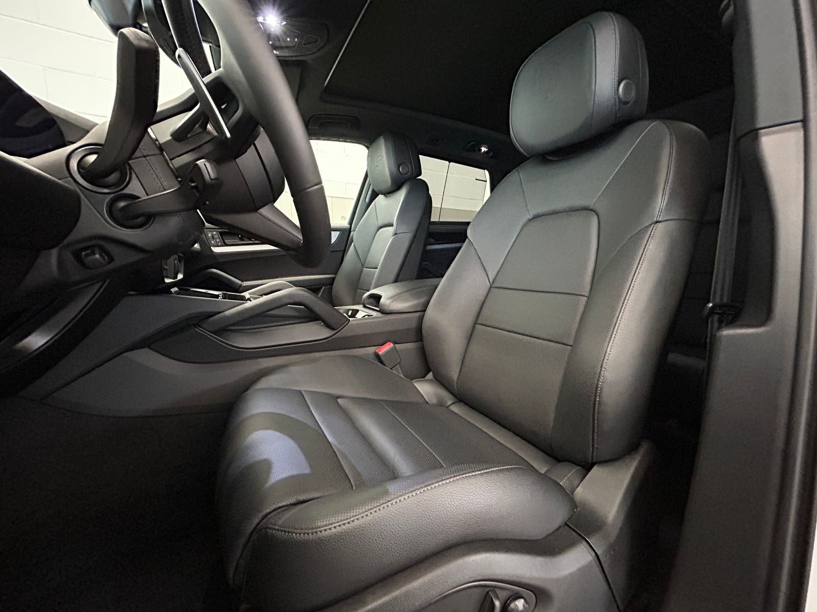 2025 Porsche Cayenne AWD
