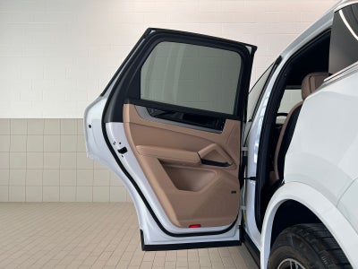 2026 Porsche Cayenne AWD