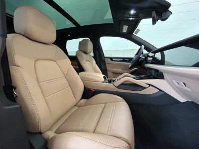 2026 Porsche Cayenne AWD