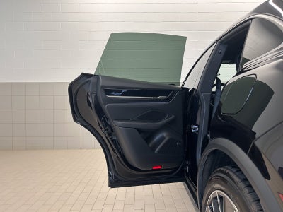 2024 Porsche Macan Electric 4