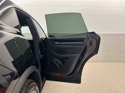 2024 Porsche Macan Electric 4