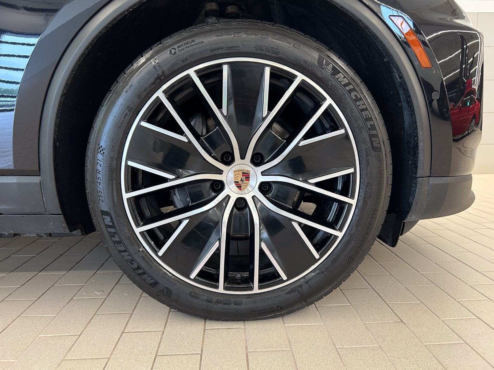 2024 Porsche Macan Electric 4