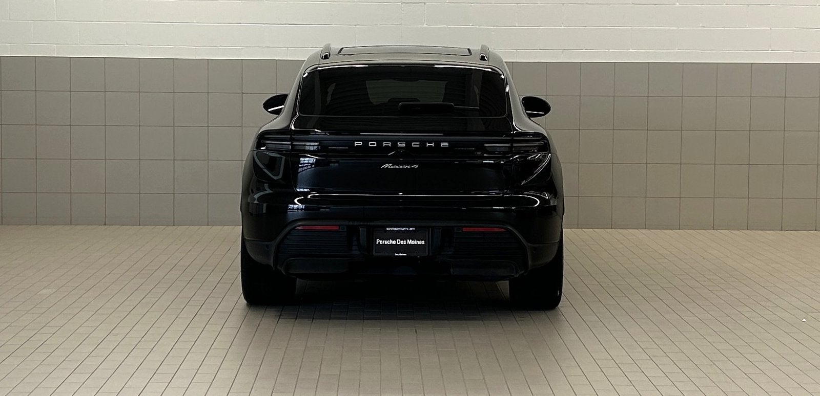 2024 Porsche Macan Electric 4