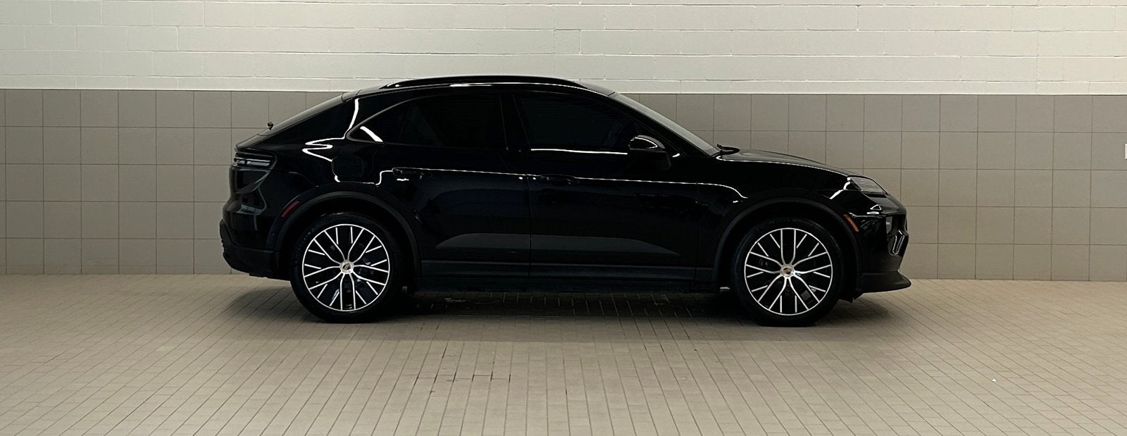 2024 Porsche Macan Electric 4