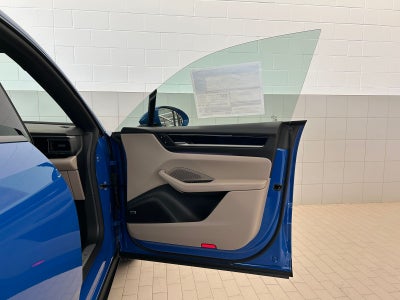 2026 Porsche Macan Electric 4