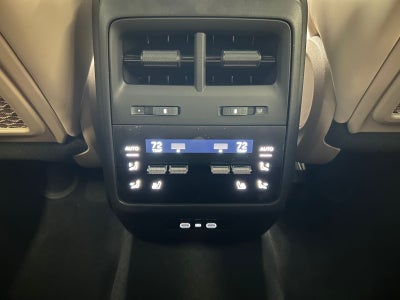 2026 Porsche Macan Electric 4