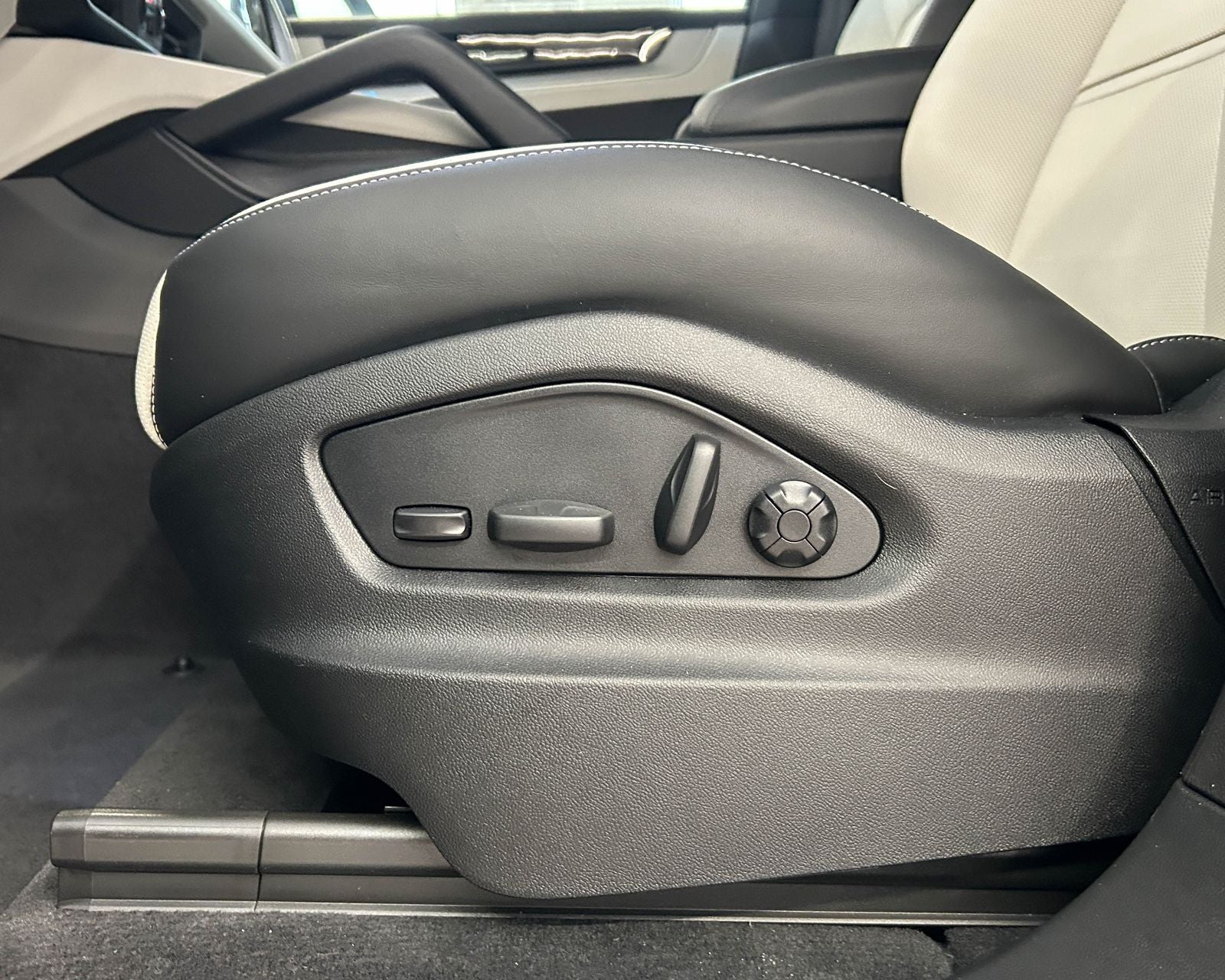 2026 Porsche Cayenne E-Hybrid E-Hybrid