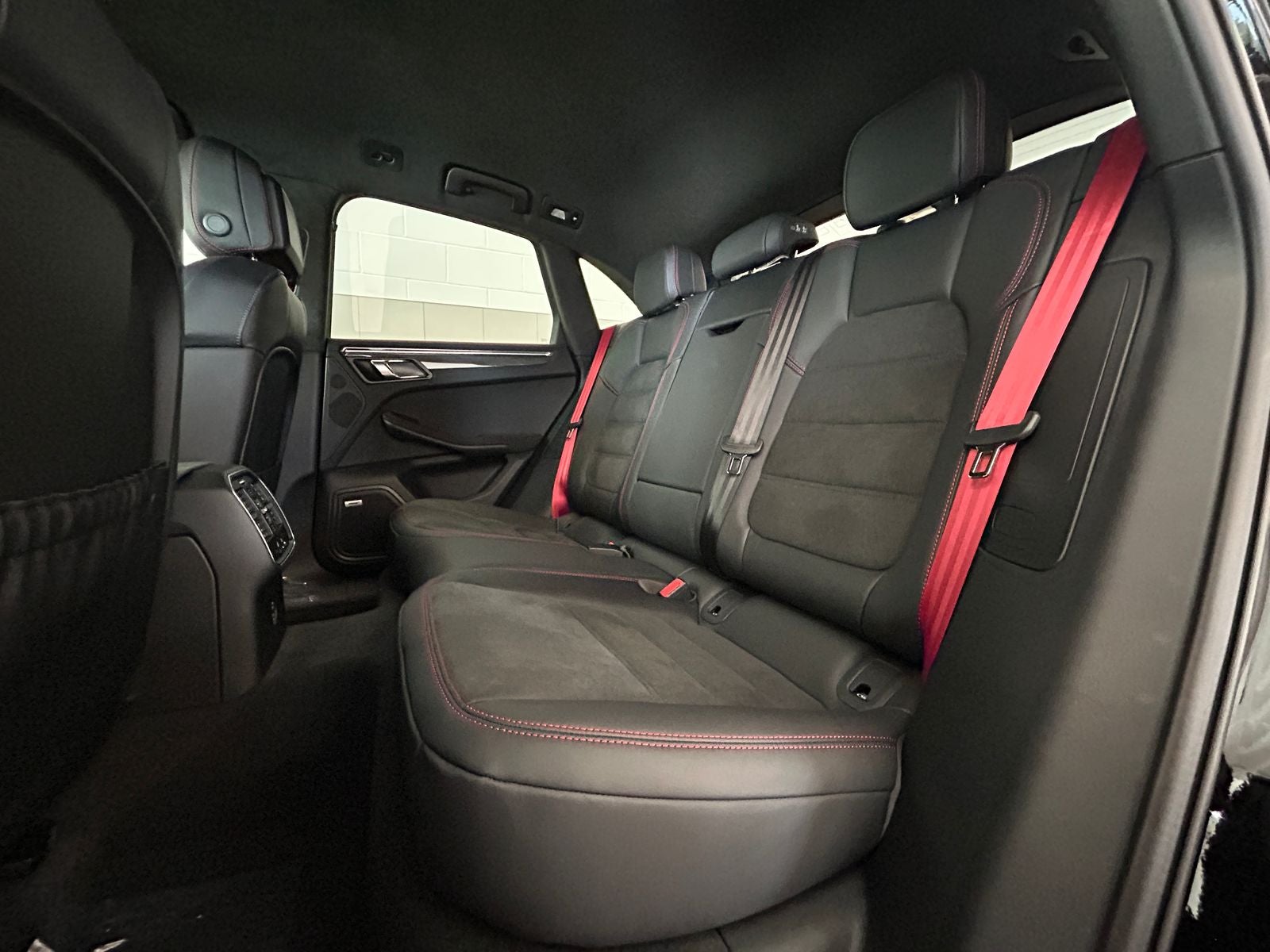 2026 Porsche Macan GTS
