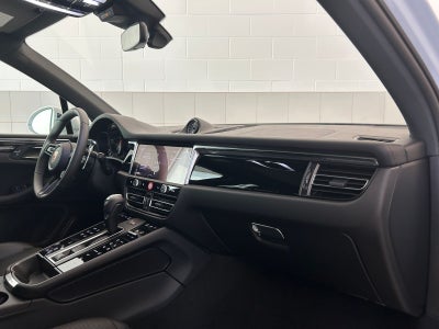 2025 Porsche Macan S