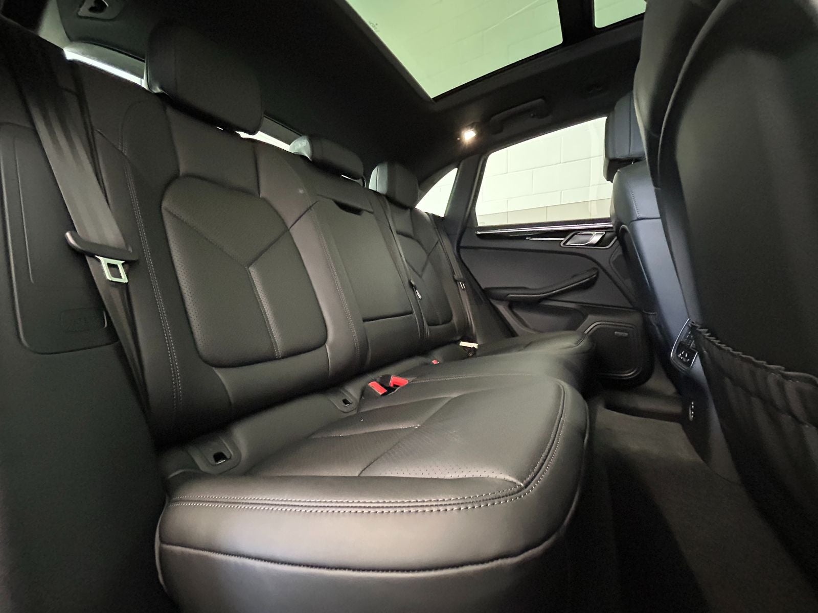 2025 Porsche Macan S