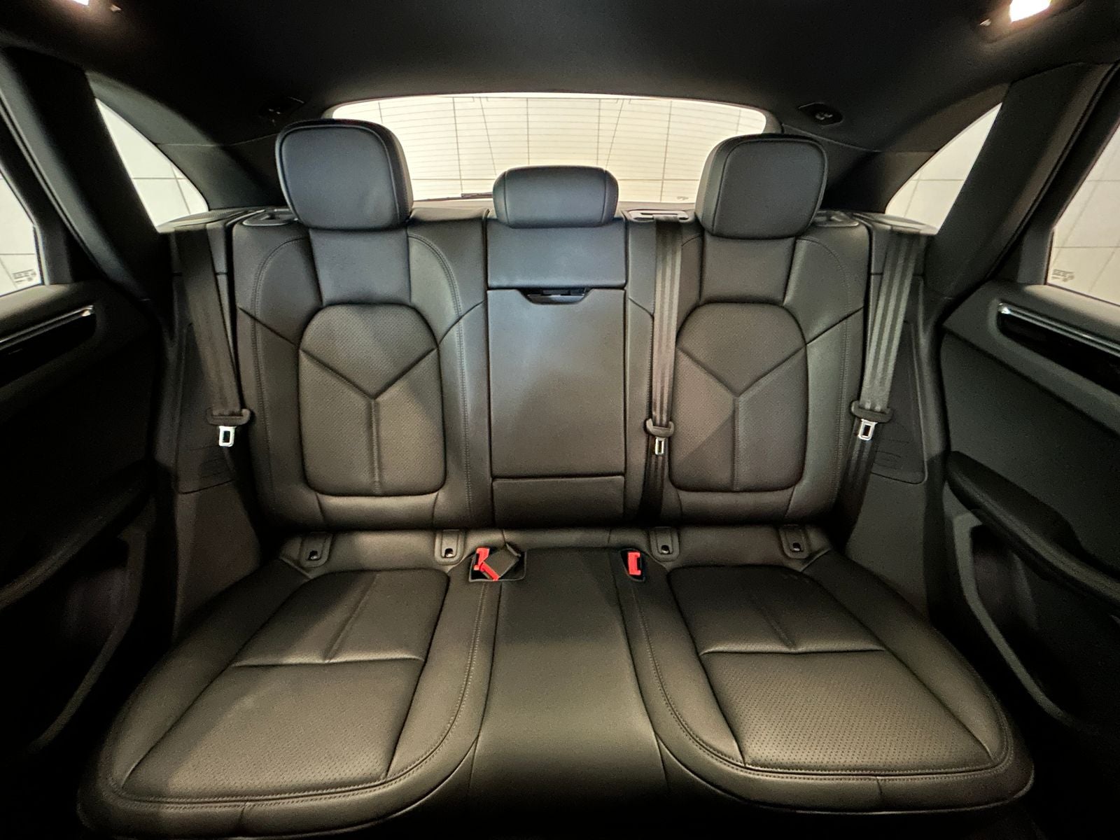 2025 Porsche Macan S