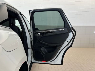 2026 Porsche Macan S
