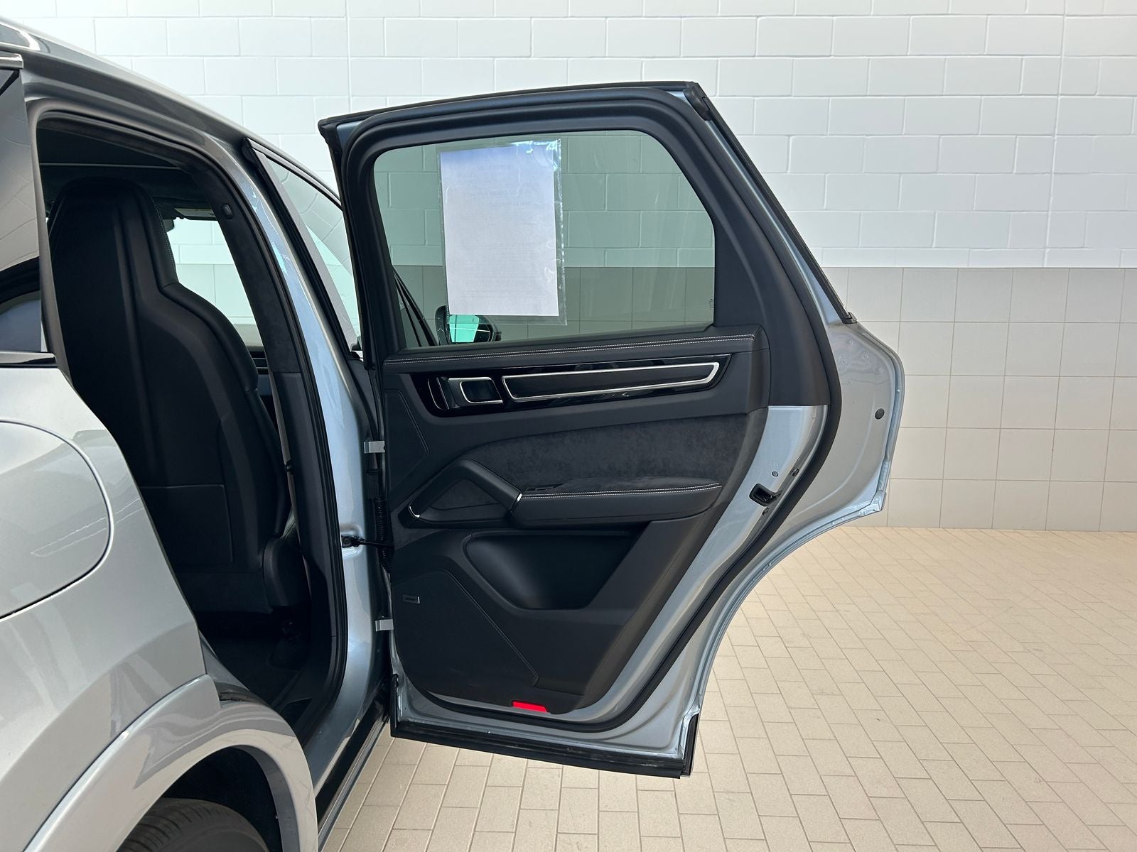 2021 Porsche Cayenne GTS
