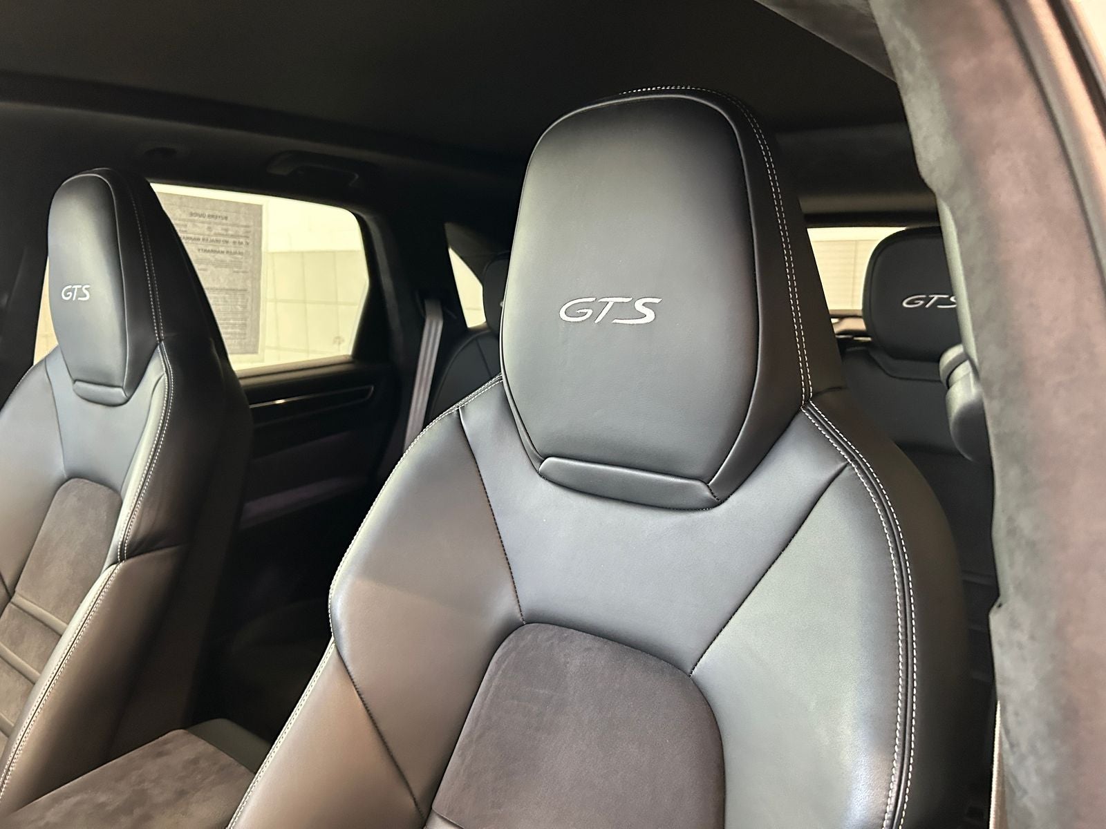 2021 Porsche Cayenne GTS