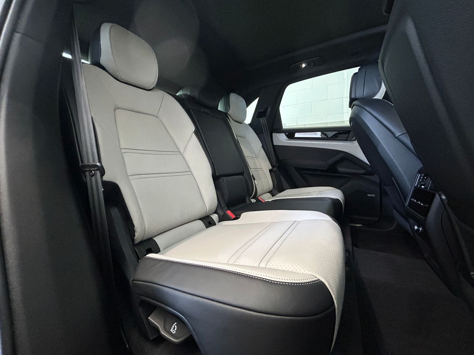 2026 Porsche Cayenne E-Hybrid S