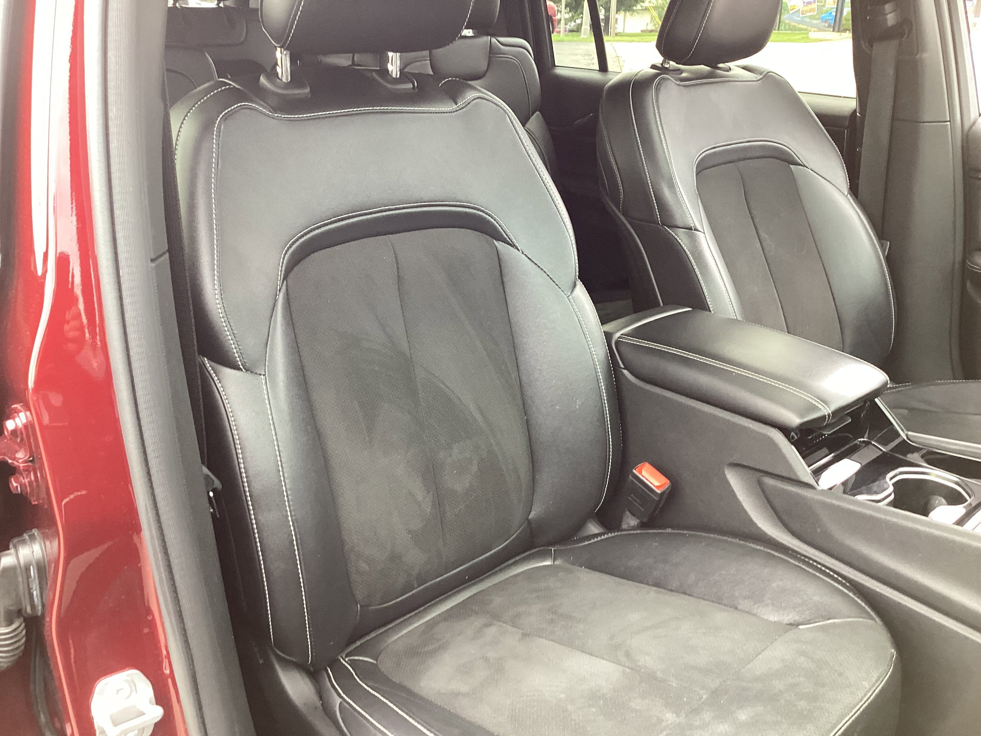 2022 Jeep Grand Cherokee L Altitude