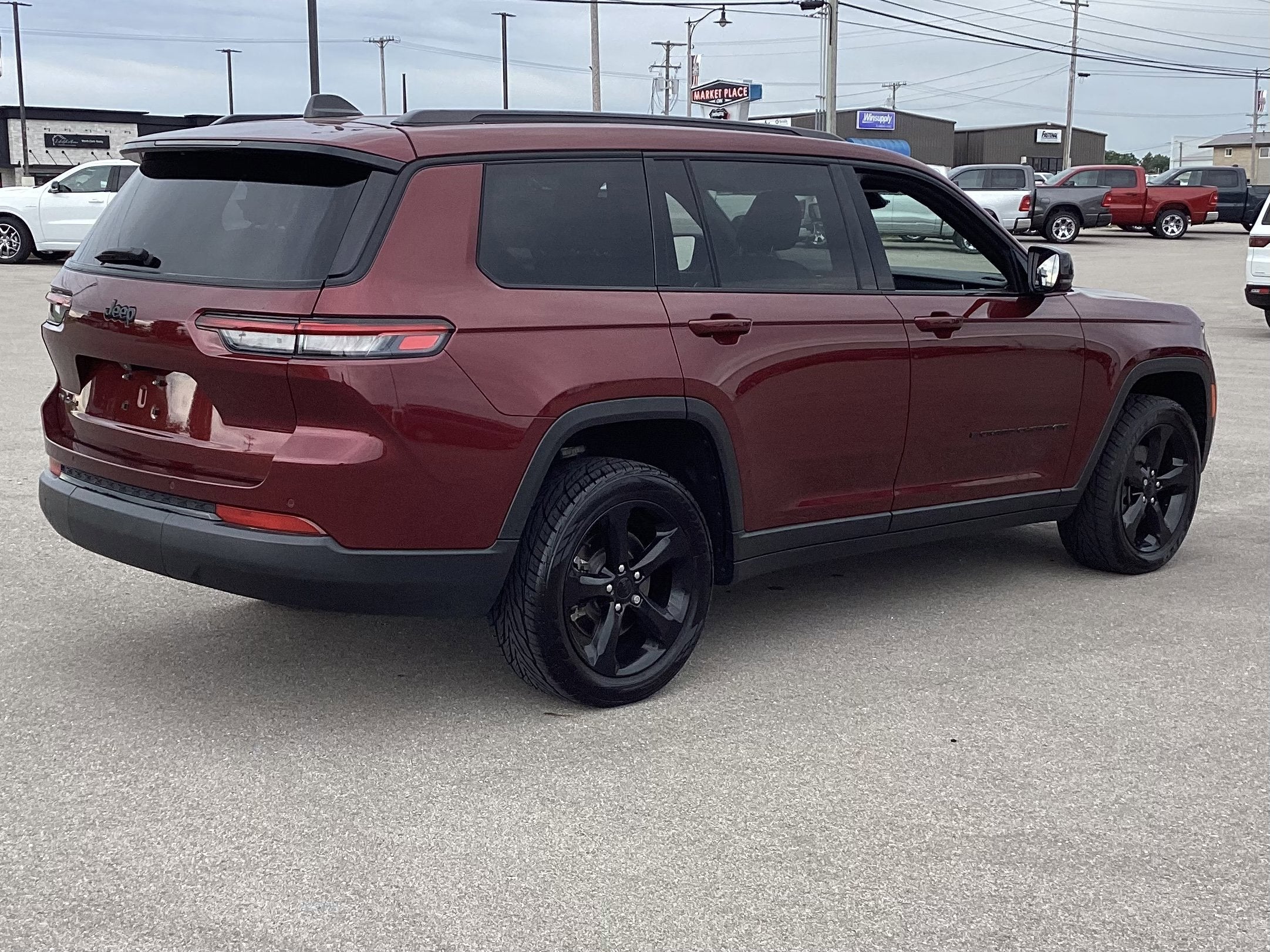 2022 Jeep Grand Cherokee L Altitude