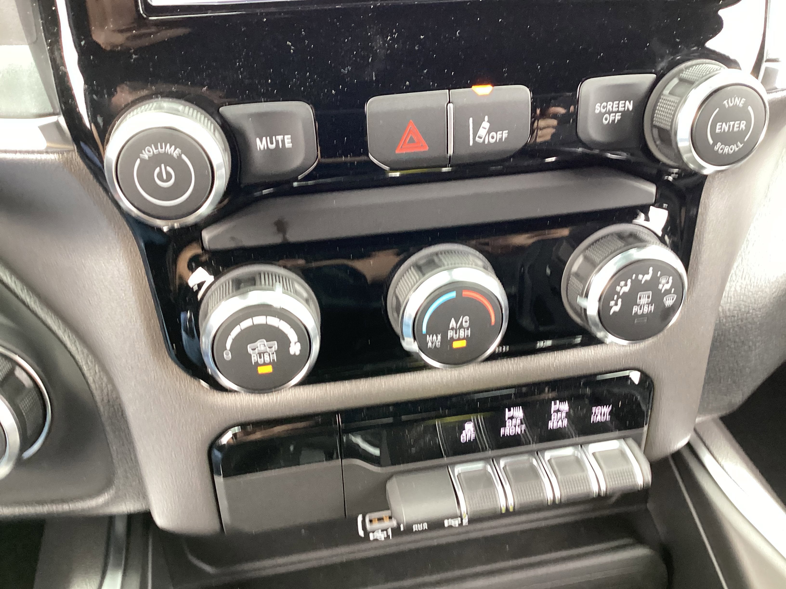 2026 RAM 1500 Express