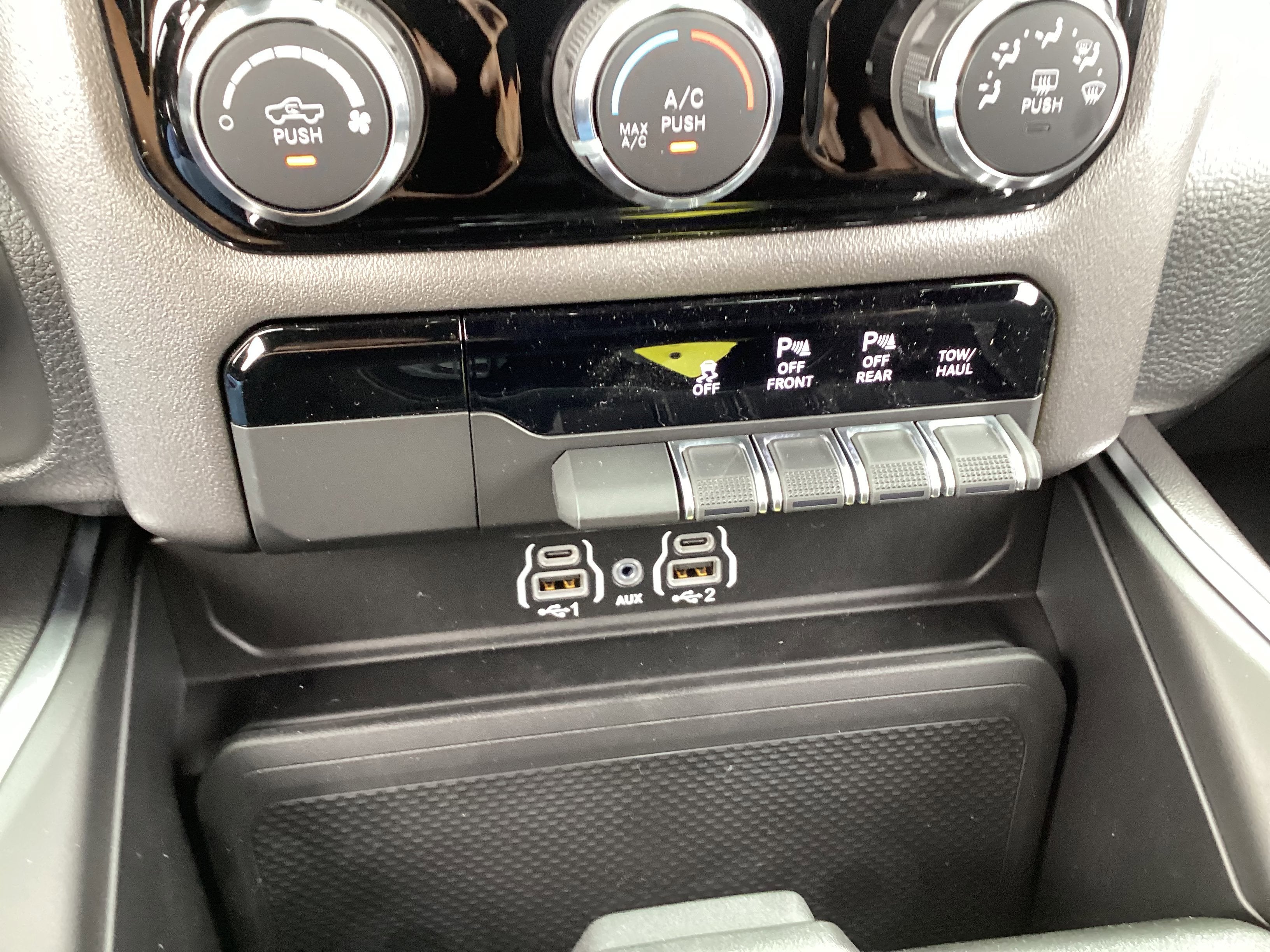 2026 RAM 1500 Express