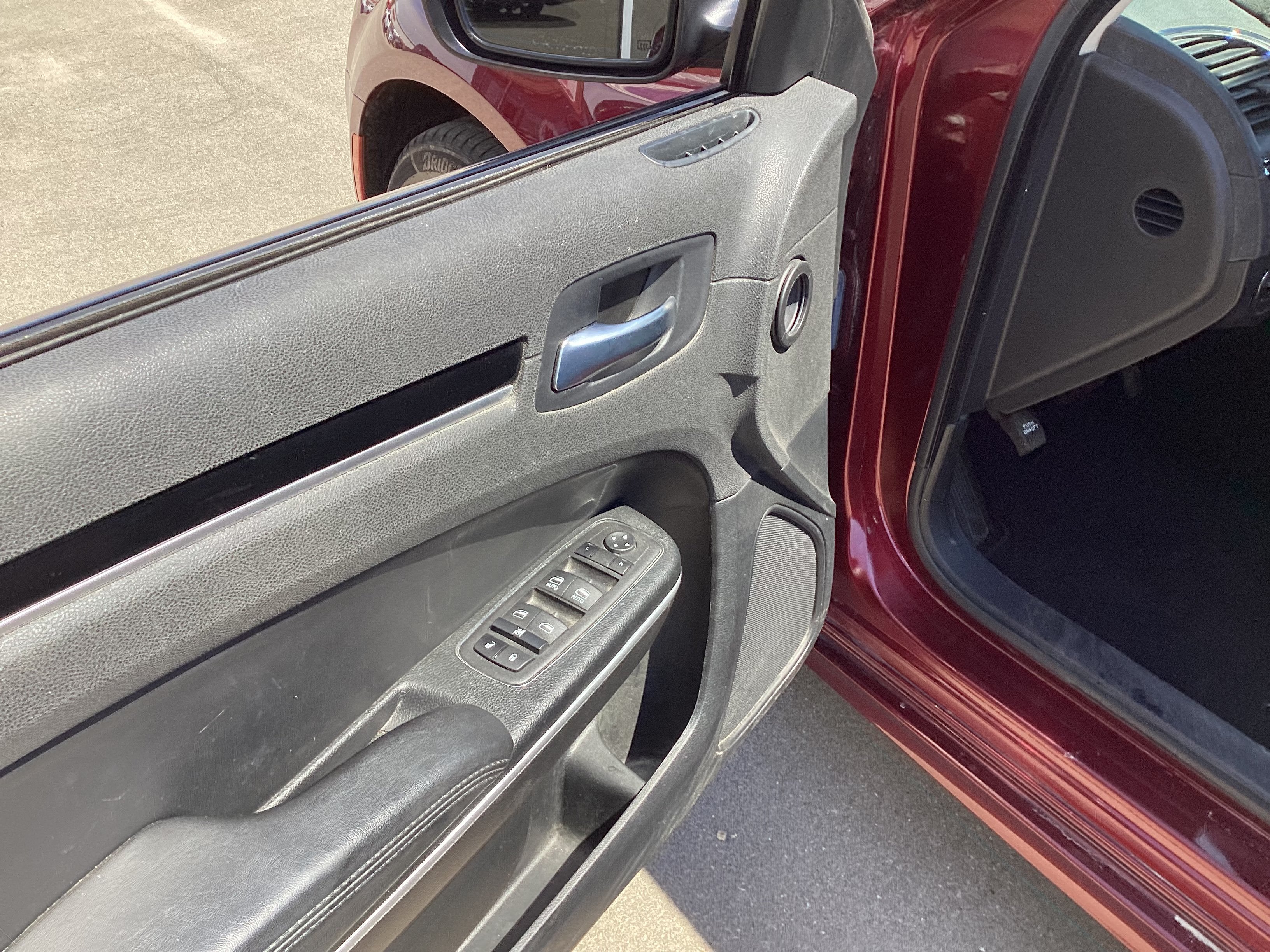 2023 Chrysler 300 Touring L