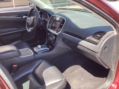 2023 Chrysler 300 Touring L