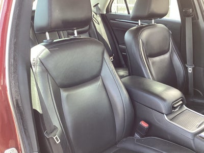 2023 Chrysler 300 Touring L