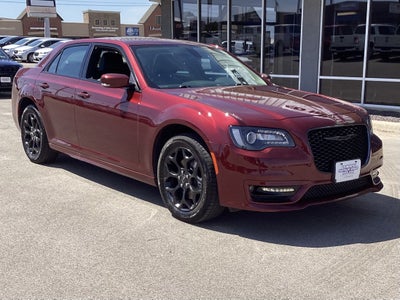 2023 Chrysler 300 Touring L