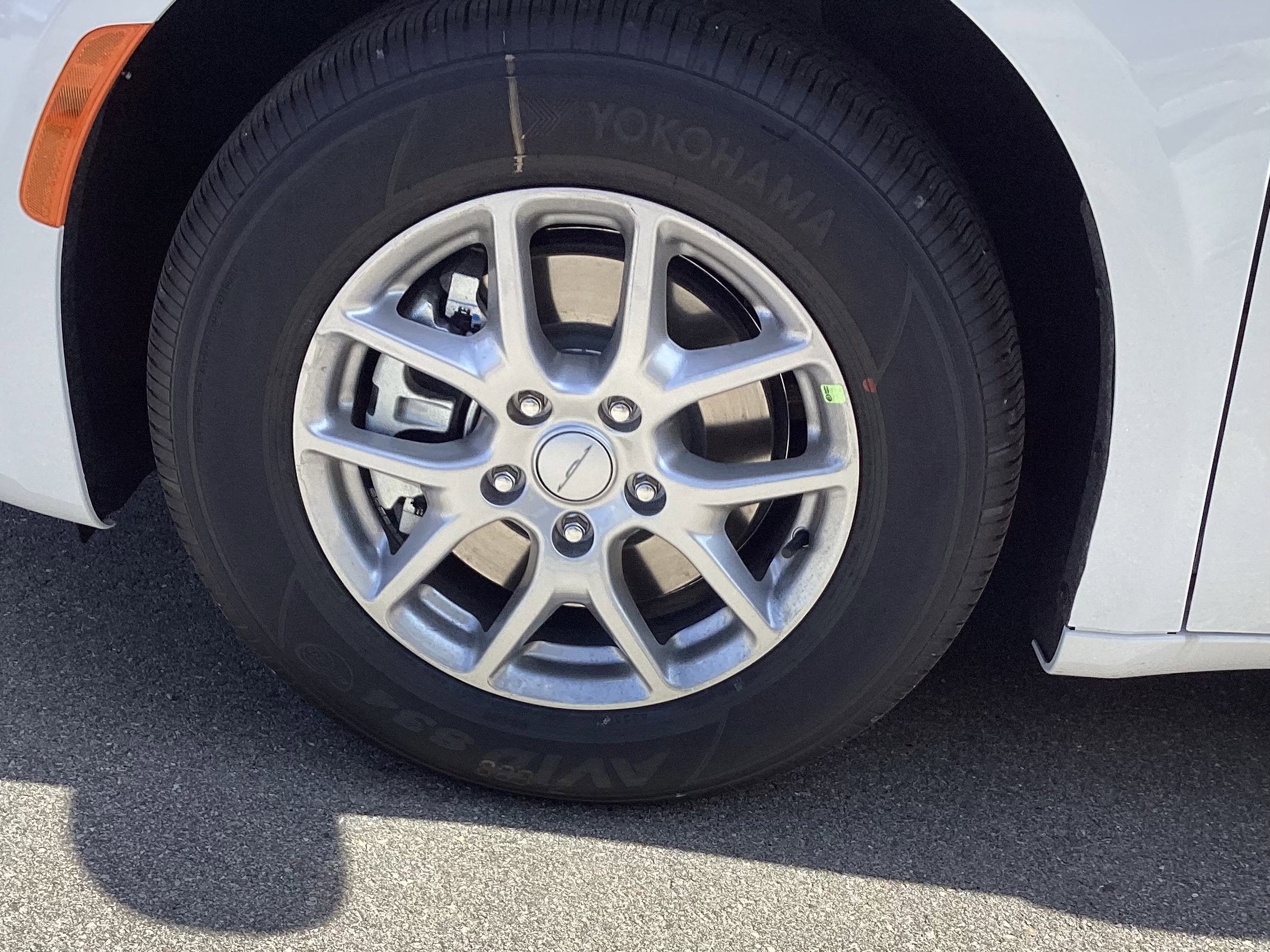 2027 Chrysler Pacifica Select