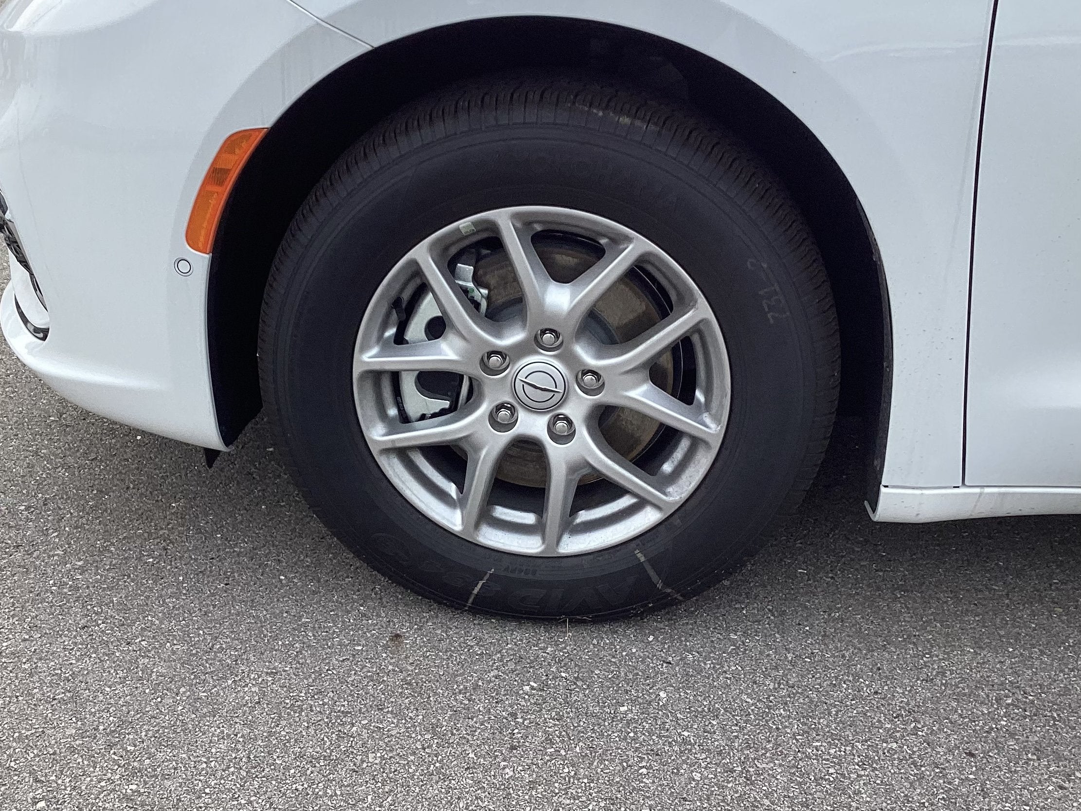 2026 Chrysler Pacifica Select