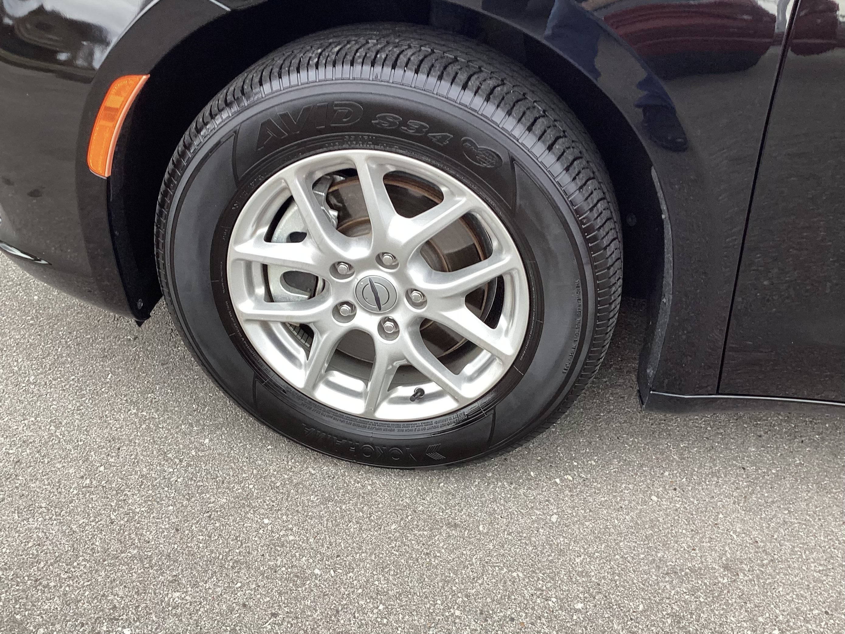 2025 Chrysler Pacifica Select