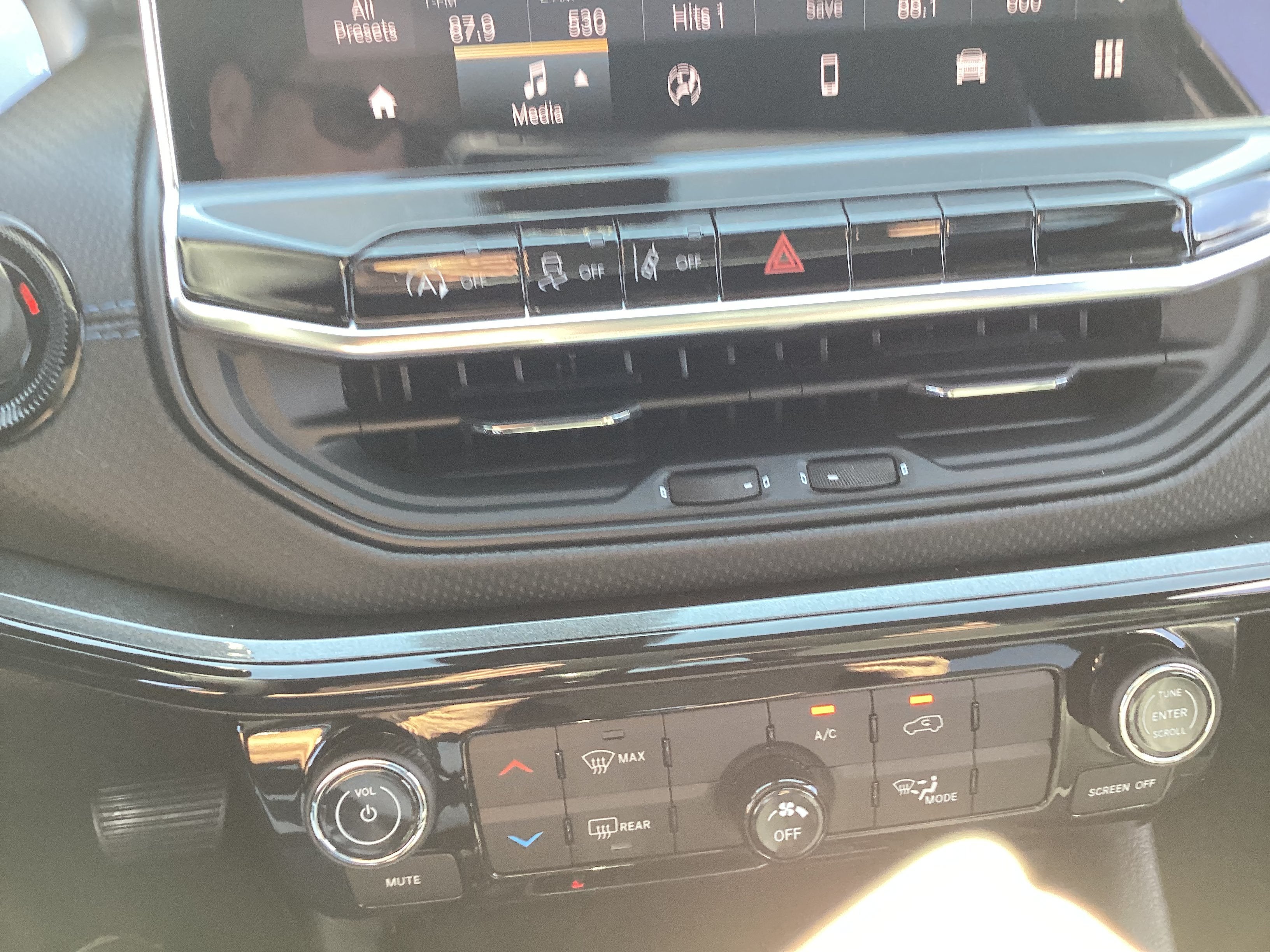 2026 Jeep Compass latitude 4x4 Latitude Altitude
