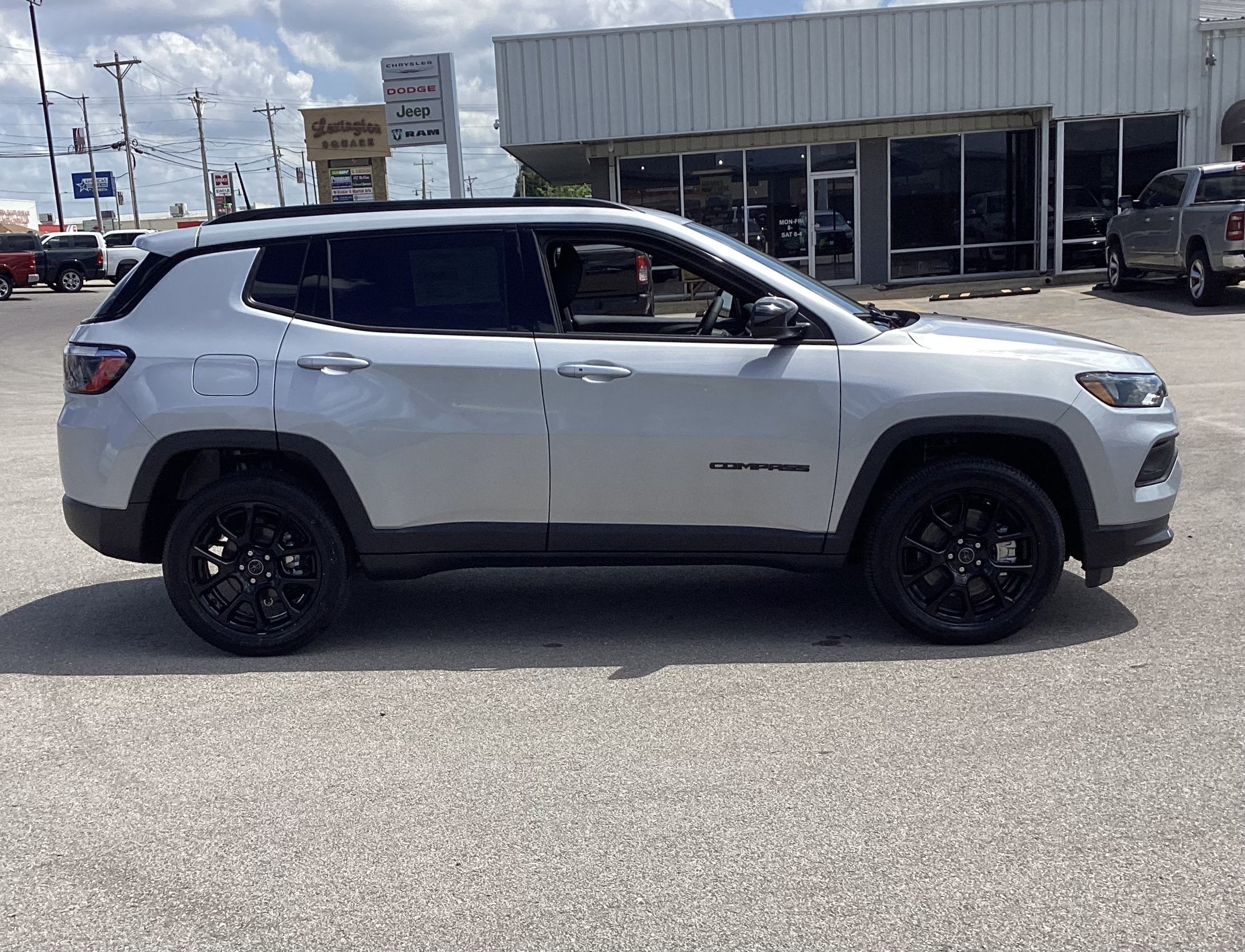 2026 Jeep Compass Latitude Altitude