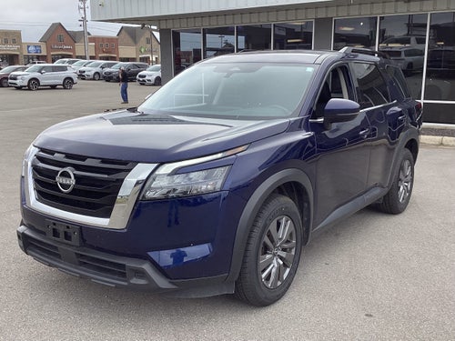 2024 Nissan Pathfinder SV