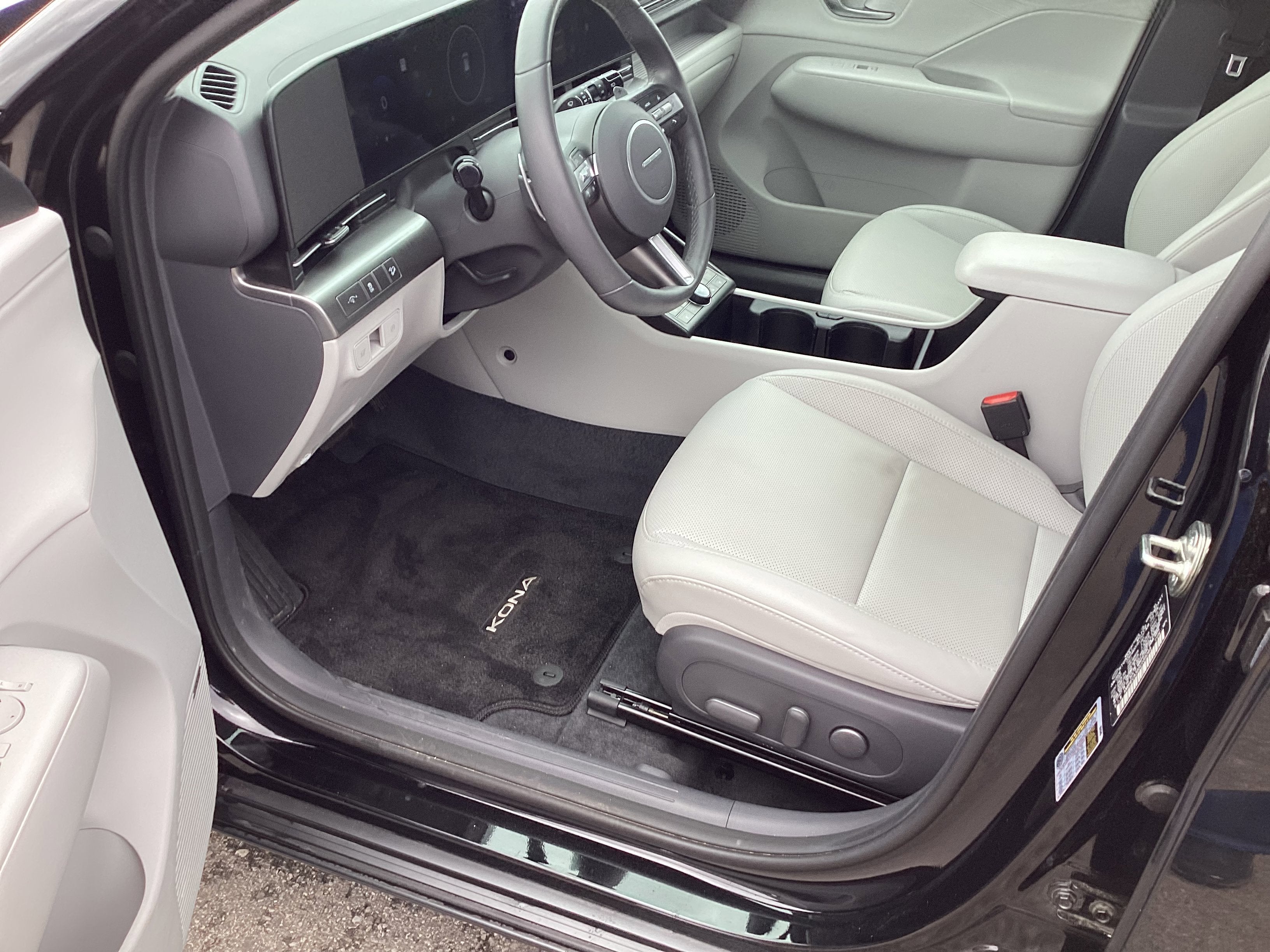 2025 Hyundai Kona Limited