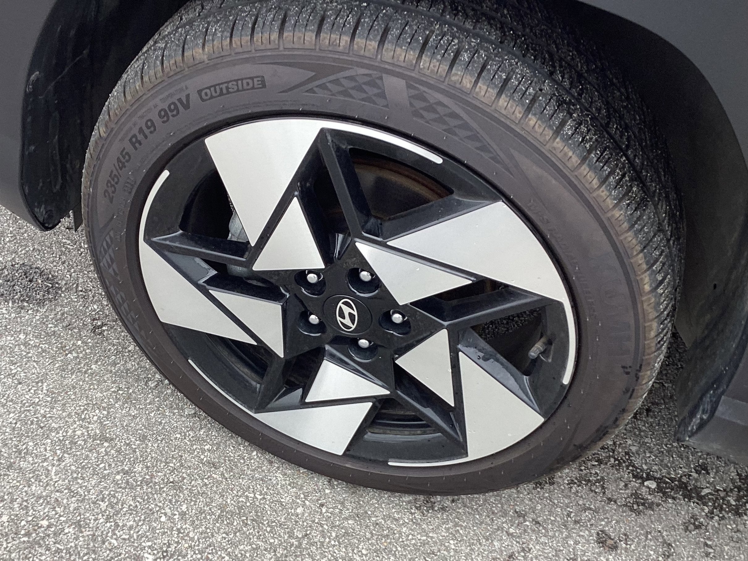 2025 Hyundai Kona Limited